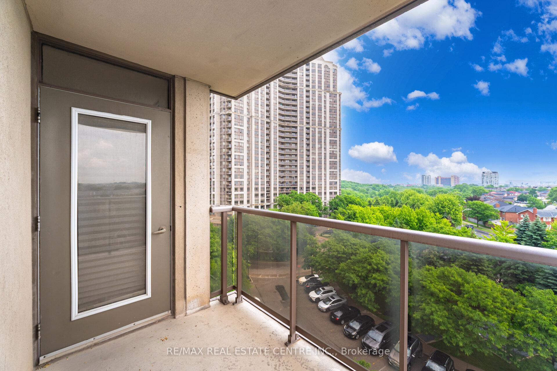 2 Bedrooms Condo at 710 Humberwood, Toronto For sale