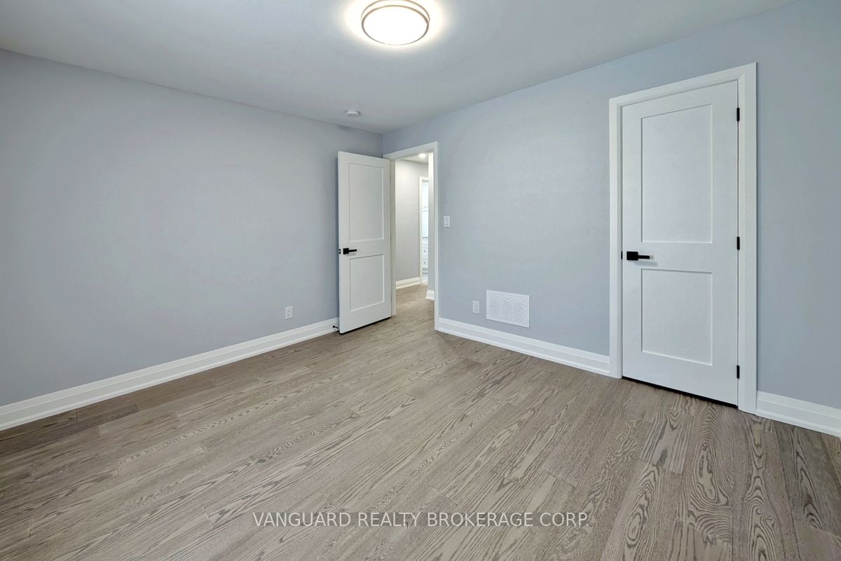 14 Bradfield Avenue