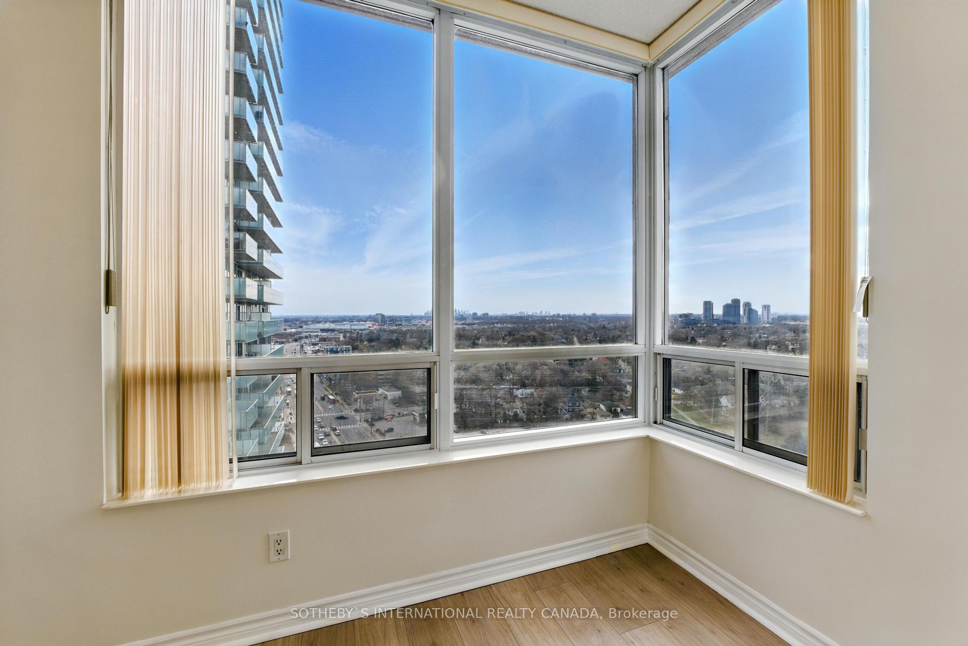 3 Bedrooms Condo at 5233 Dundas,  Toronto For sale