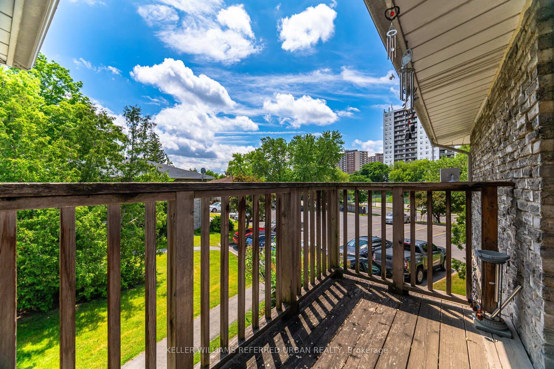 3 Bedrooms Condo at 973 Francis, Burlington For sale