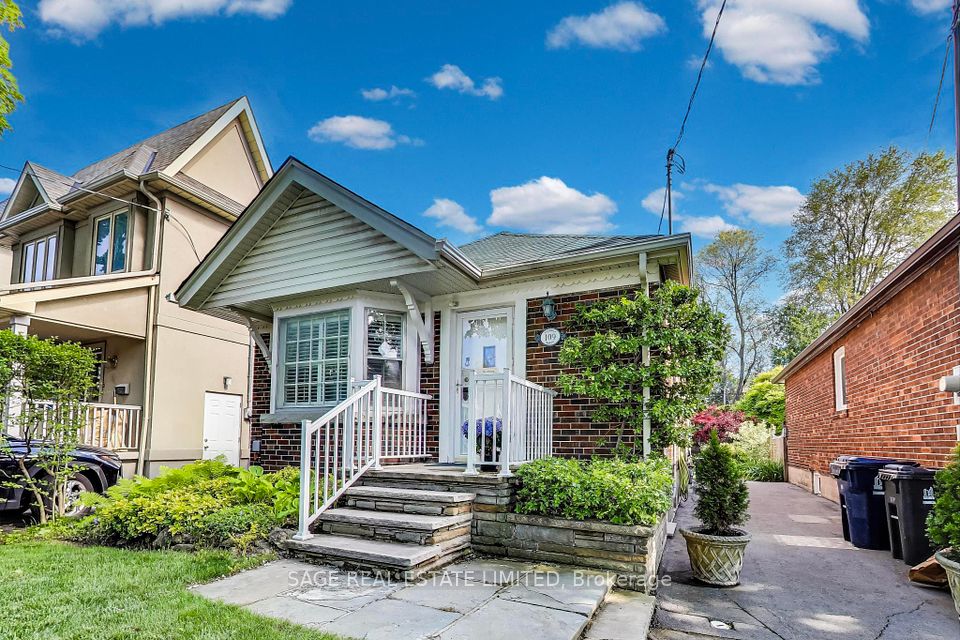 109 Parklea