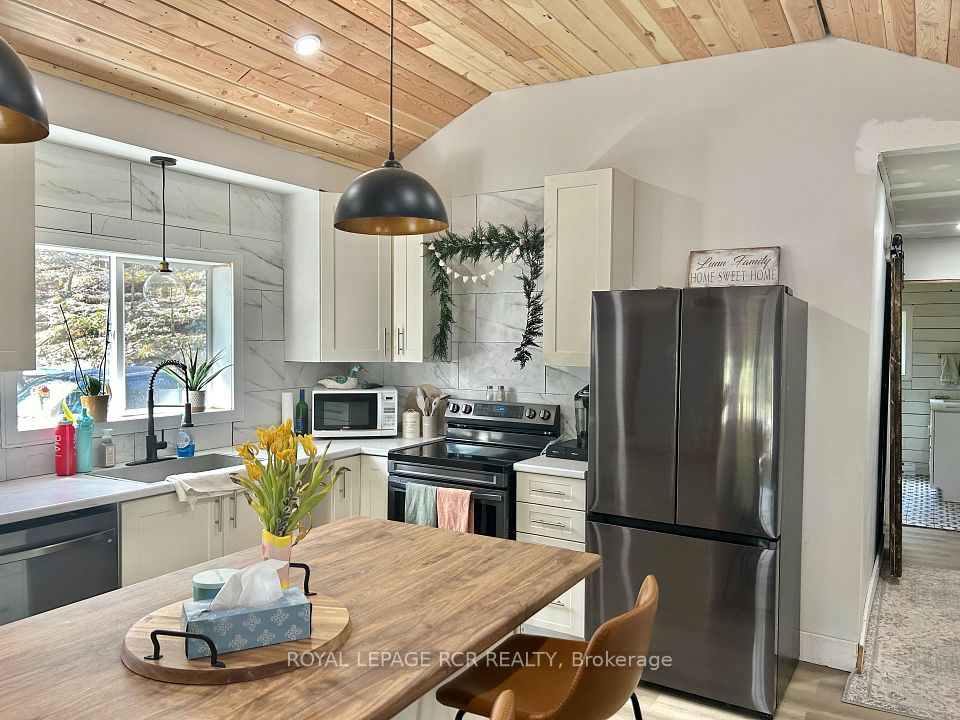 3179 Pioneer Road, Severn, ON K0K 1E0