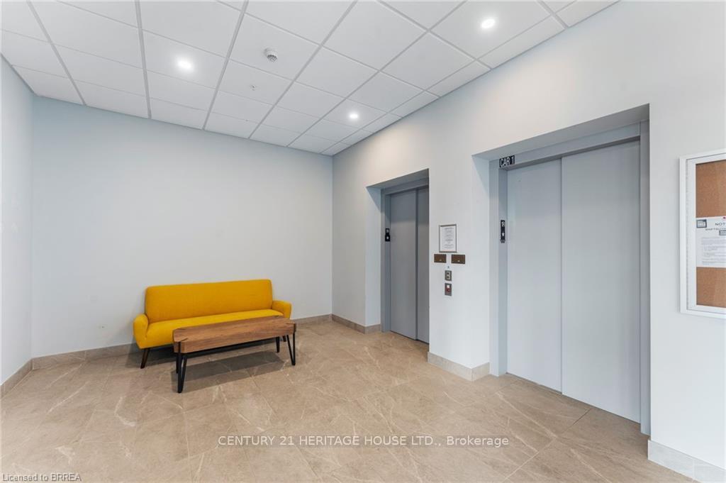 3 Bedrooms Condo at 5 Hamilton, Hamilton For sale