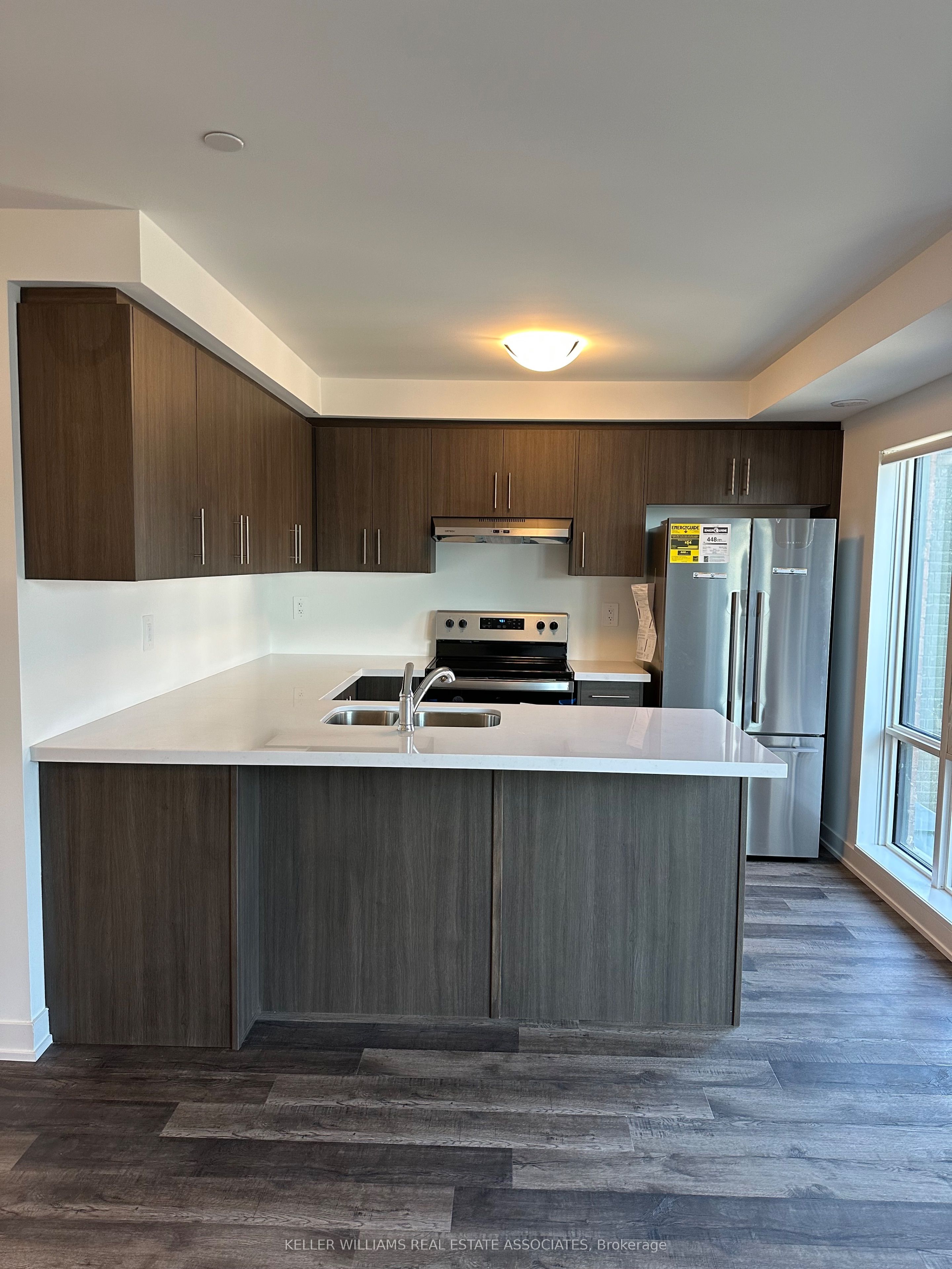 55 Romilly Avenue, #7