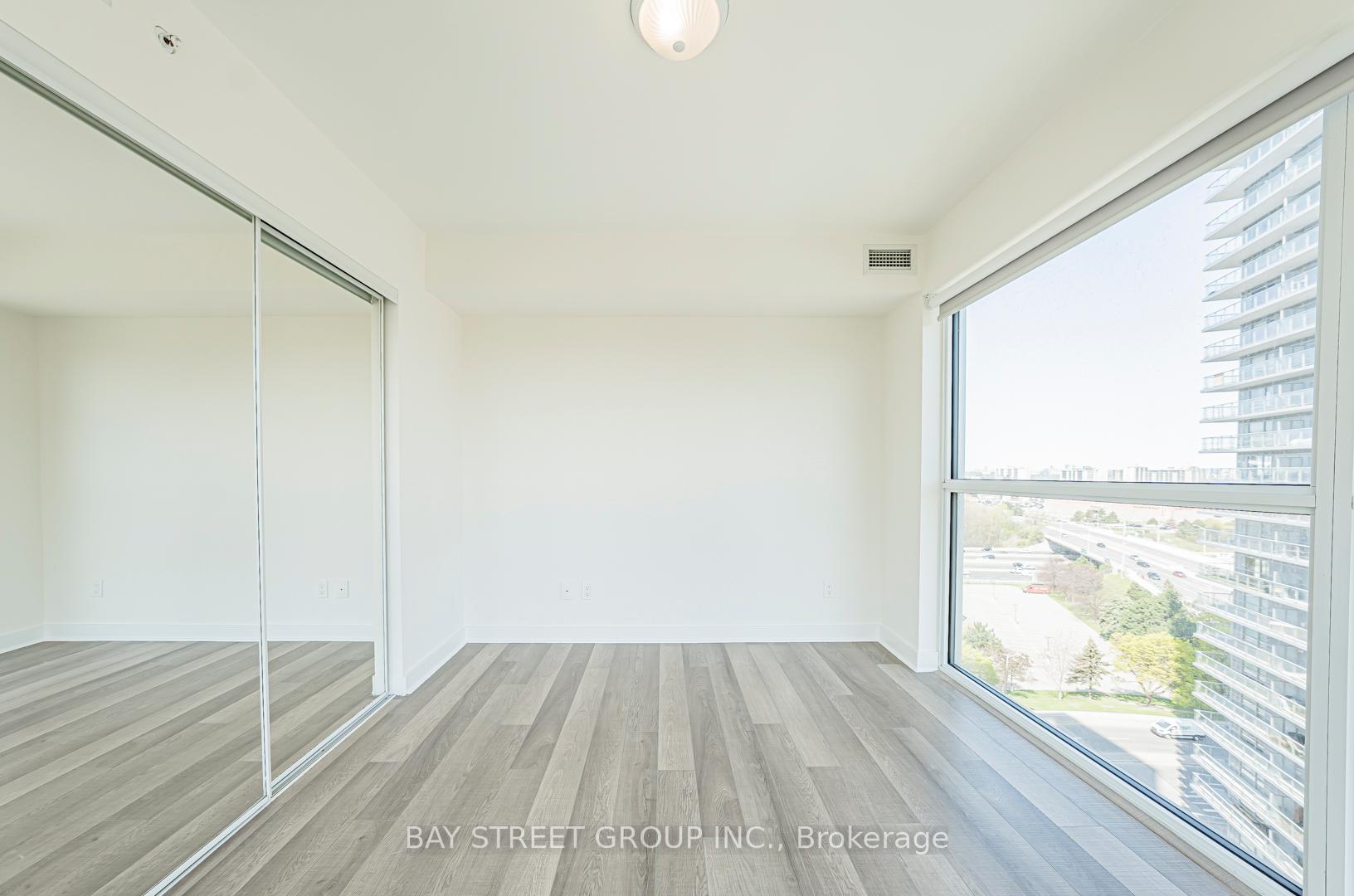1 Bedroom Condo at 275 Yorkland, Toronto For sale