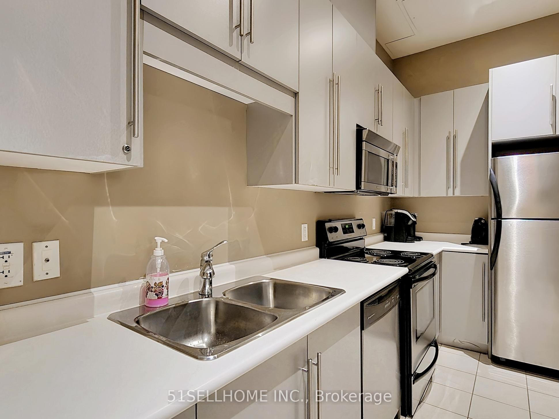 133 Wynford Drive, #1008