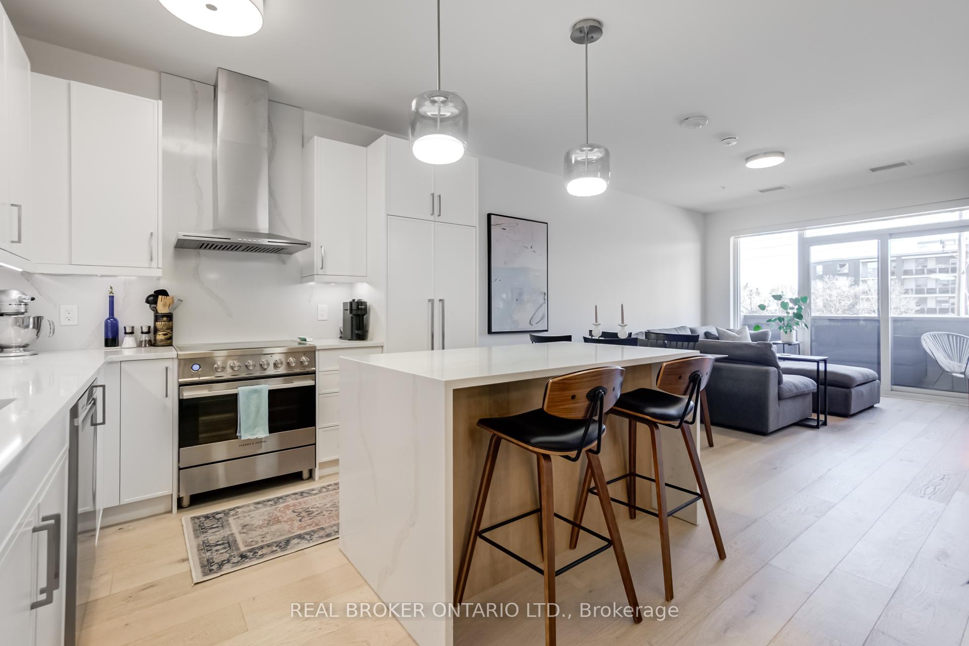 2 Bedrooms Condo at 500 Brock,  Burlington For sale
