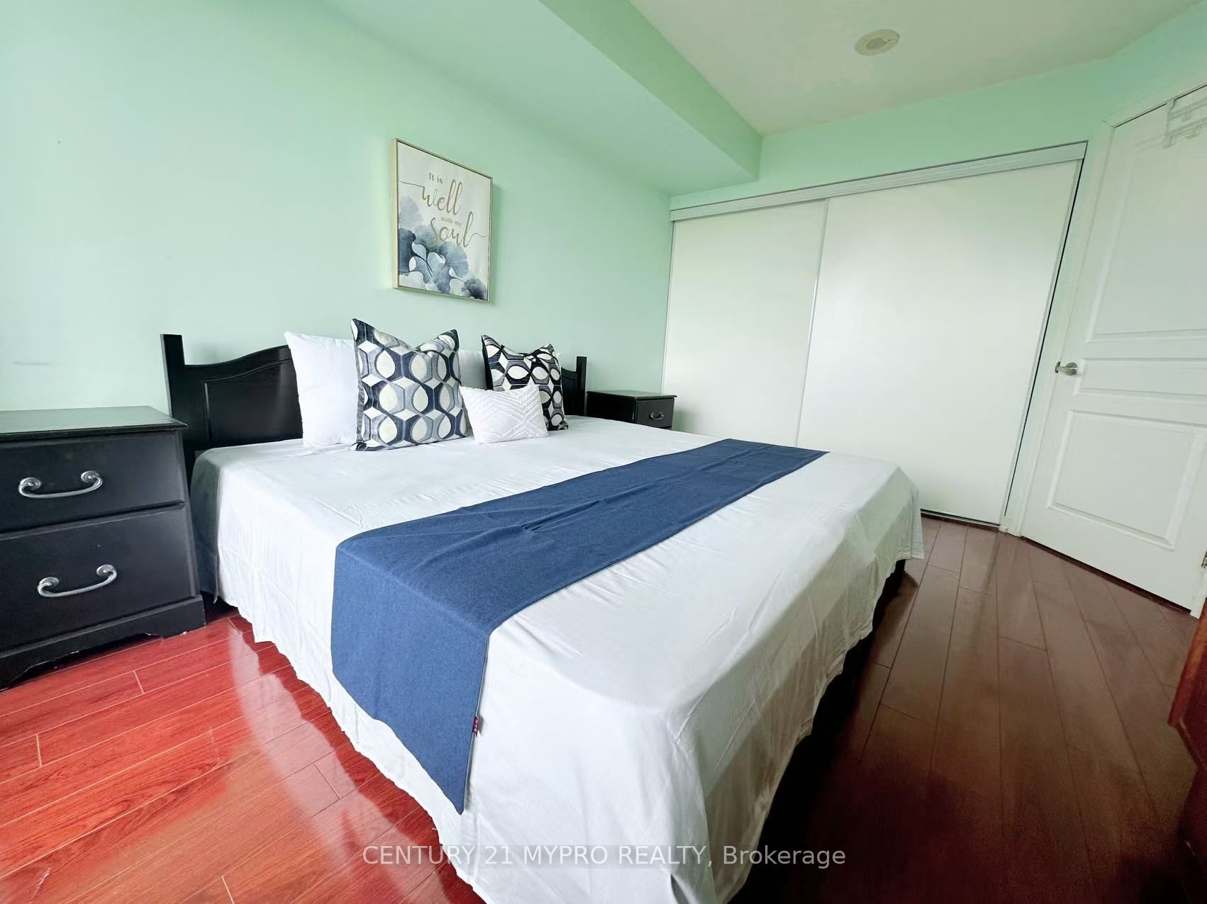 310 Red Maple Road, #315