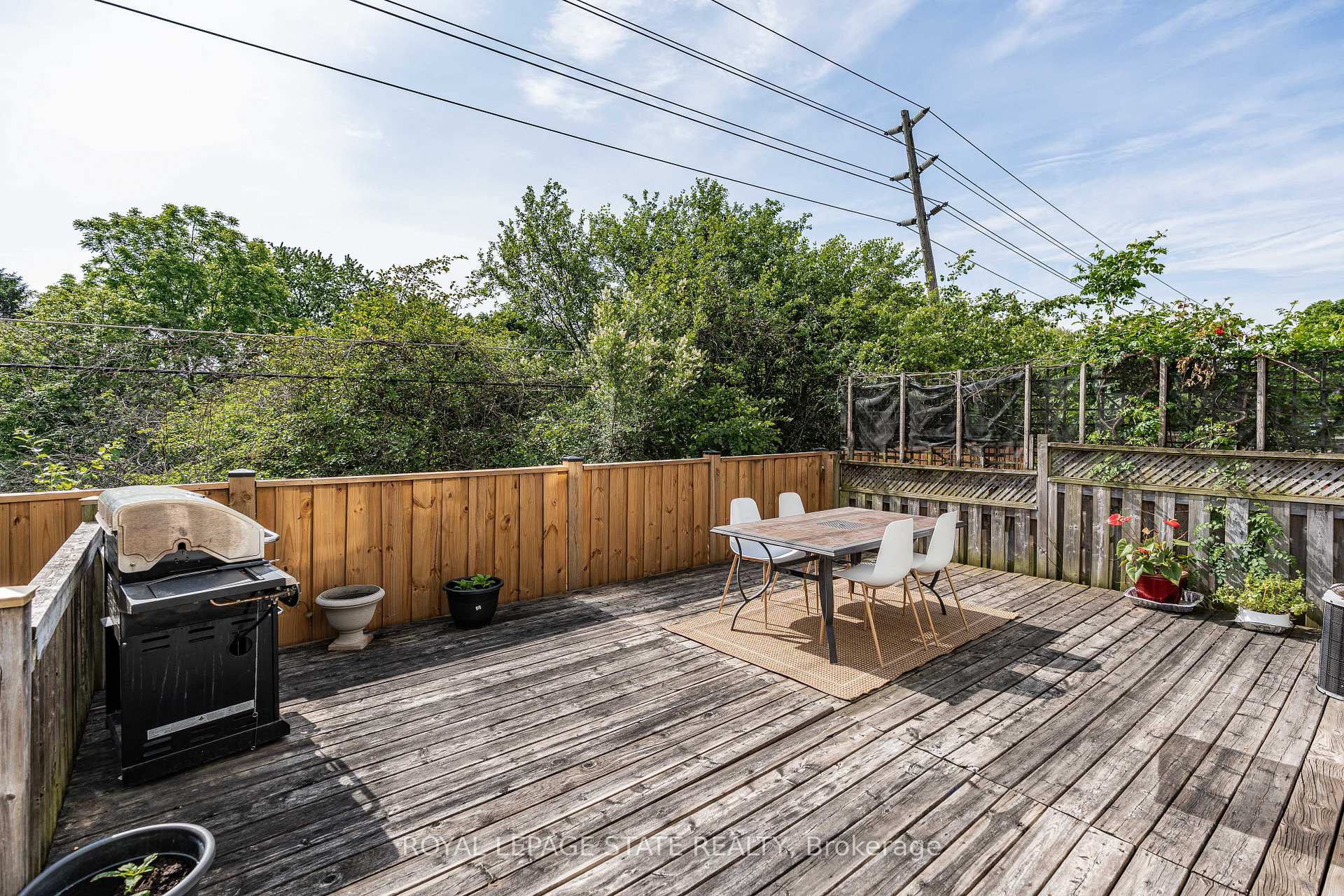 3 Bedrooms Condo at 5090 Fairview, Burlington For sale