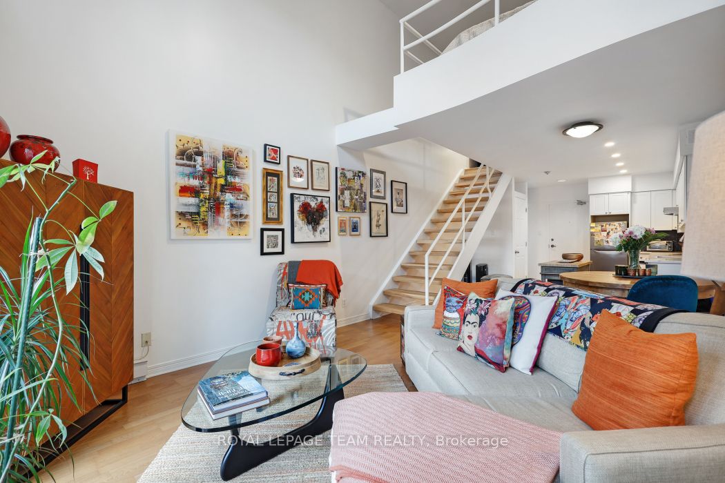 215 St Patrick Street, #11