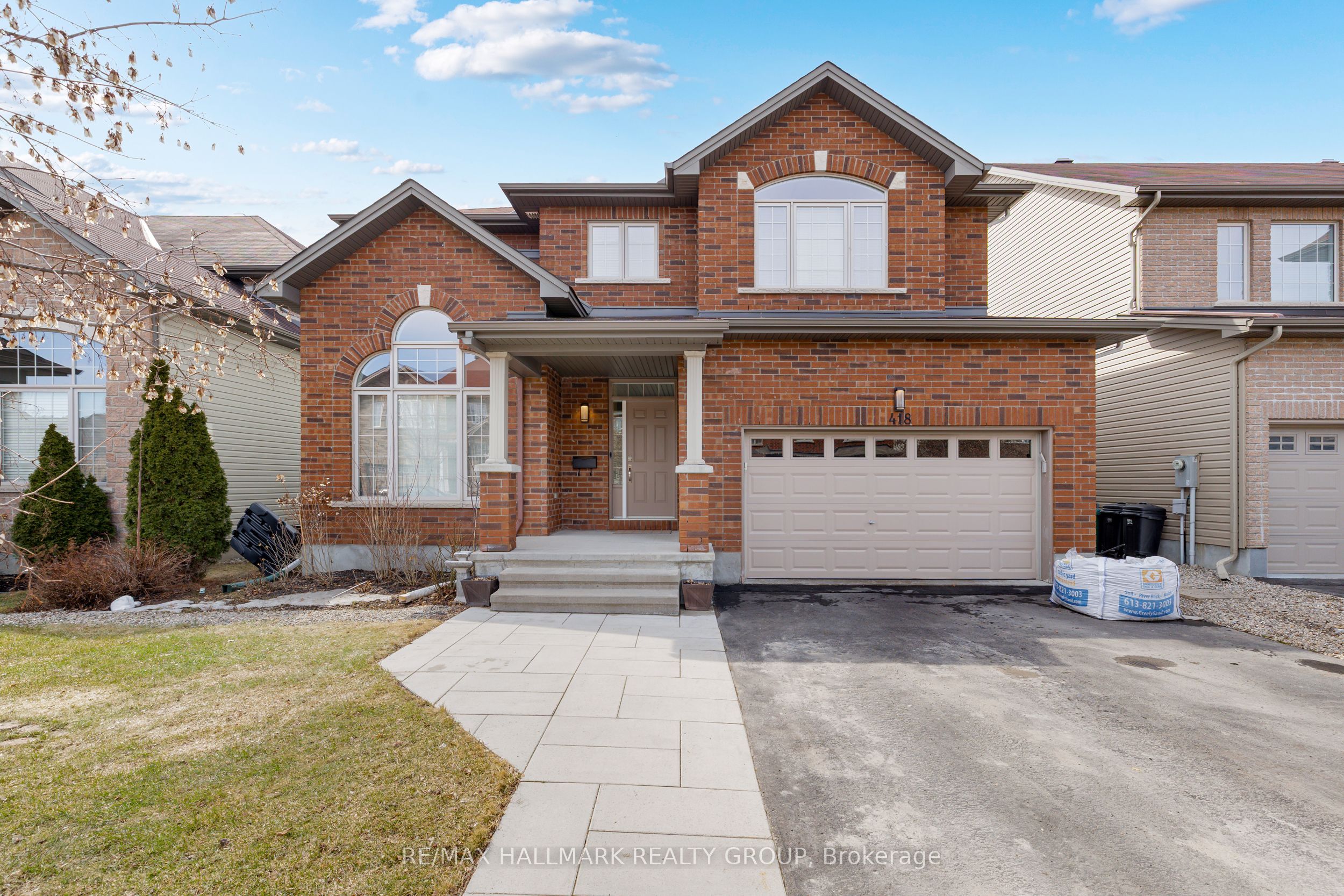 418 DOVEHAVEN Street, OrleansConventGlenandArea, ON K1W 0H2