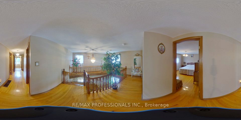 65 Strathburn