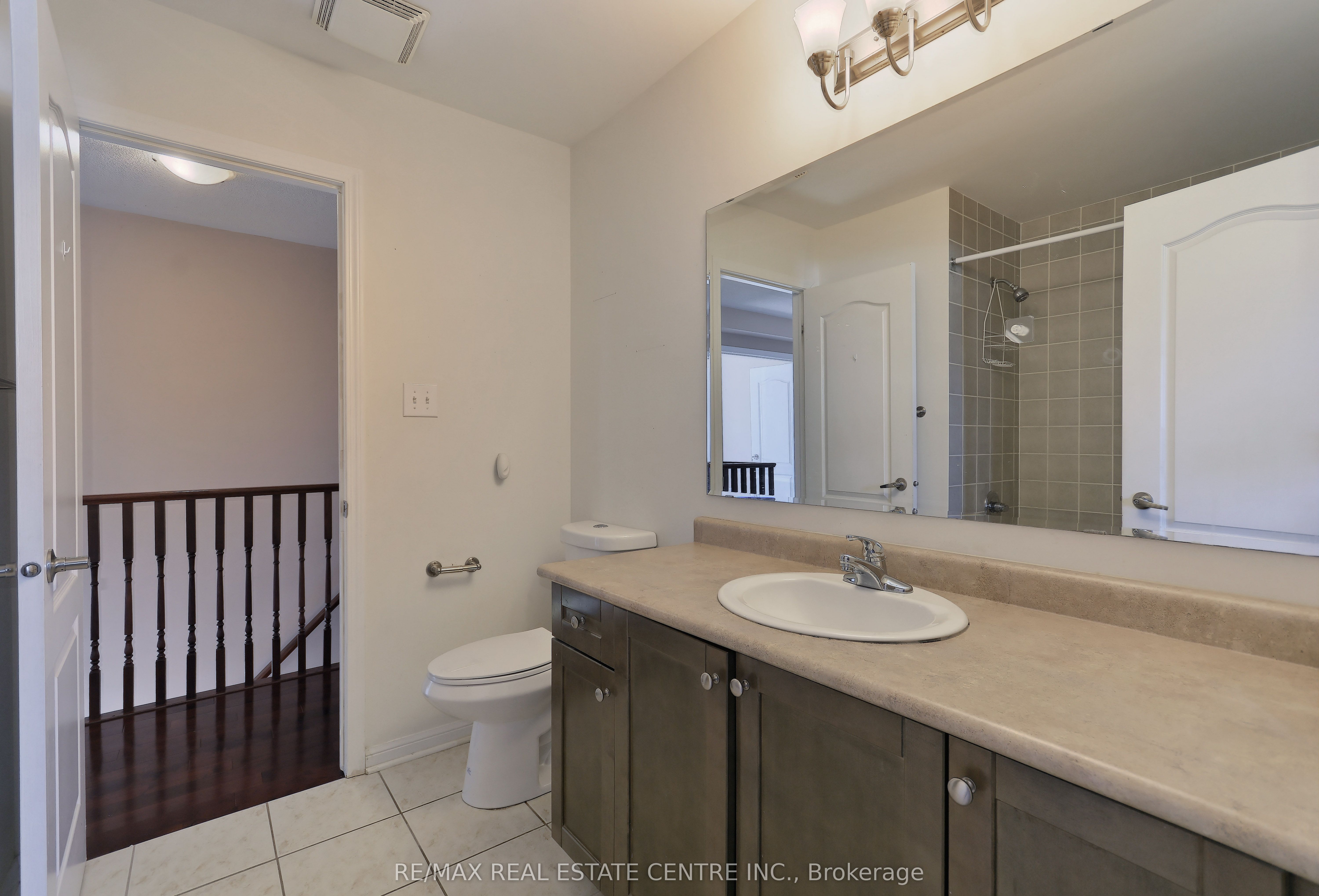 1399 Marshall Crescent