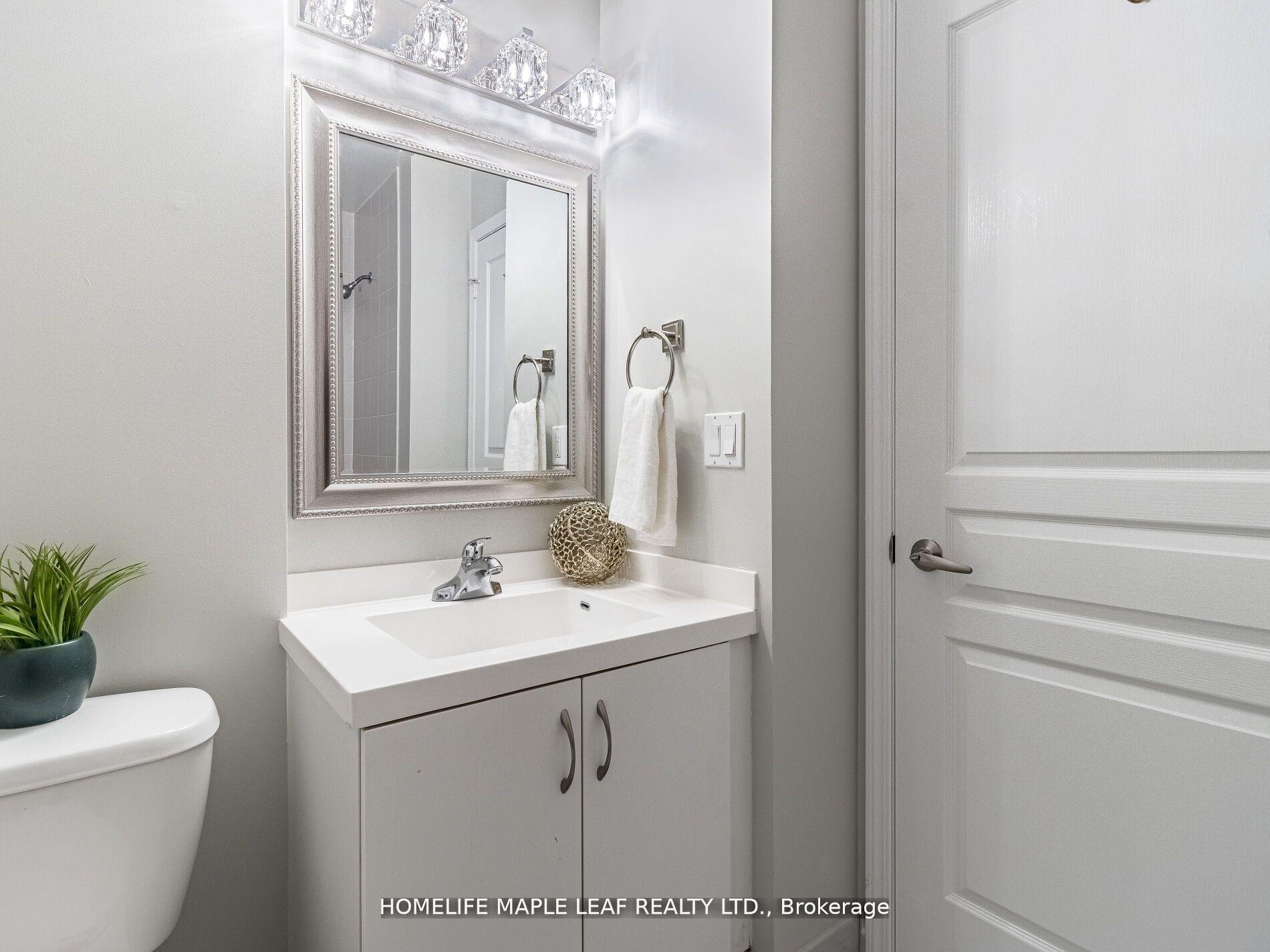 2 Bedrooms Condo at 2240 Lakeshore, Toronto For sale