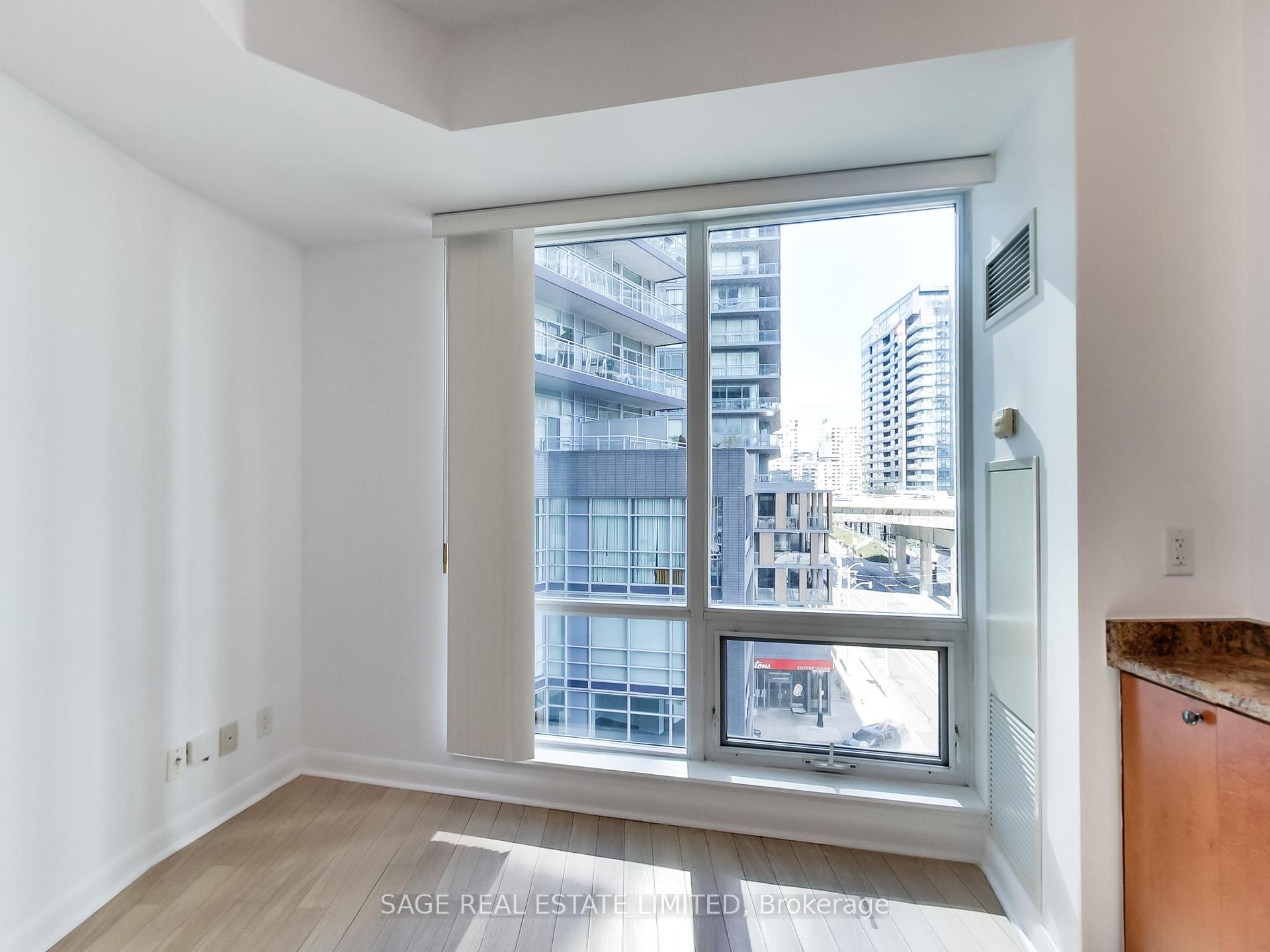 1 Bedroom Condo at 600 Fleet, Toronto For sale