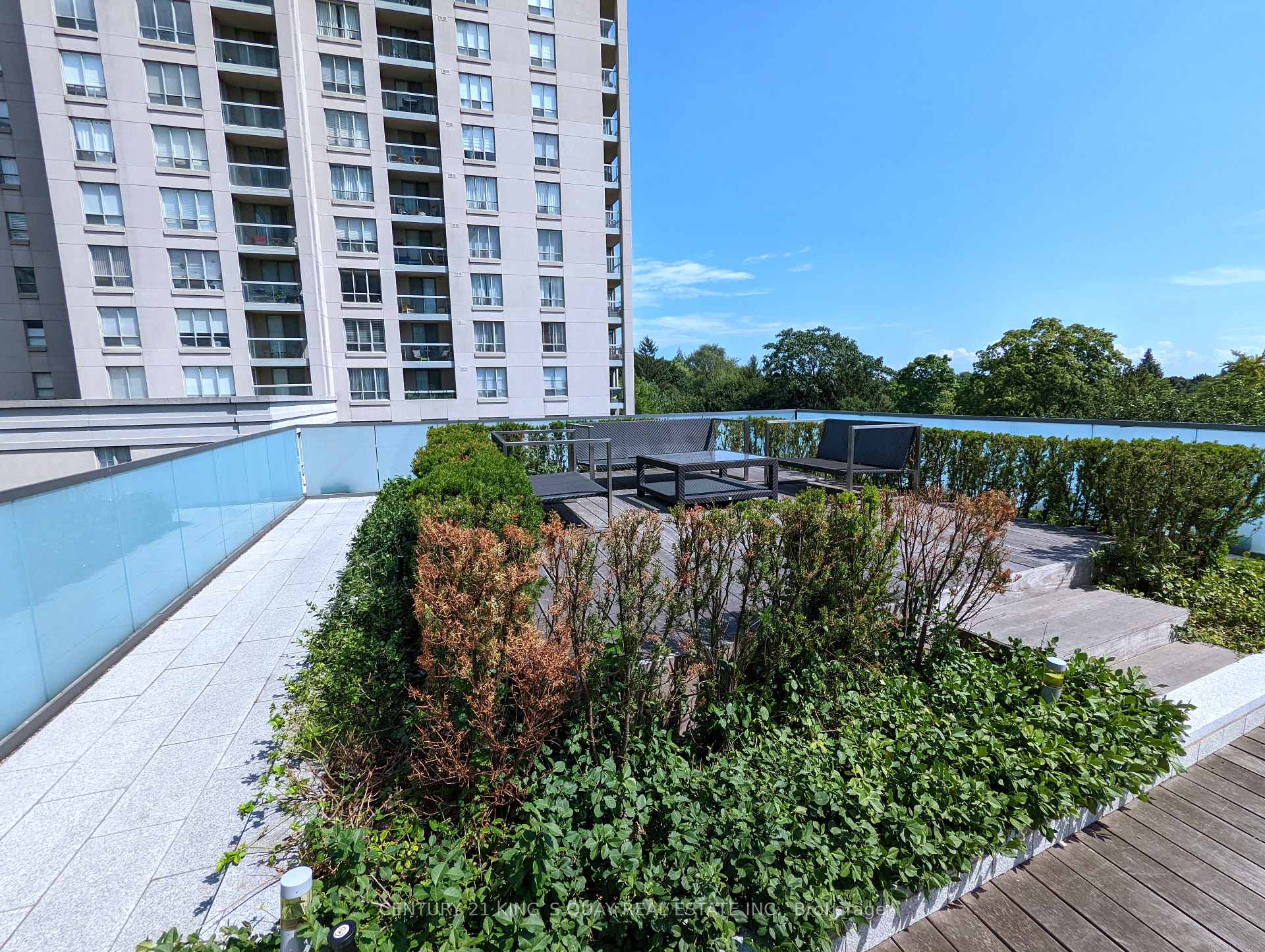 1 Bedroom Condo at 1815 Yonge, Toronto For sale