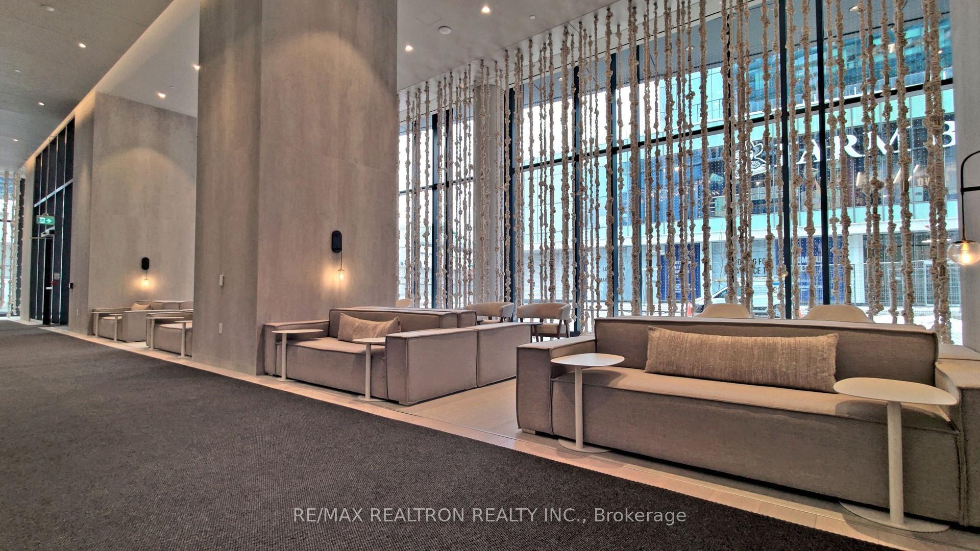 2 Bedrooms Condo at 138 Downes, Toronto For sale