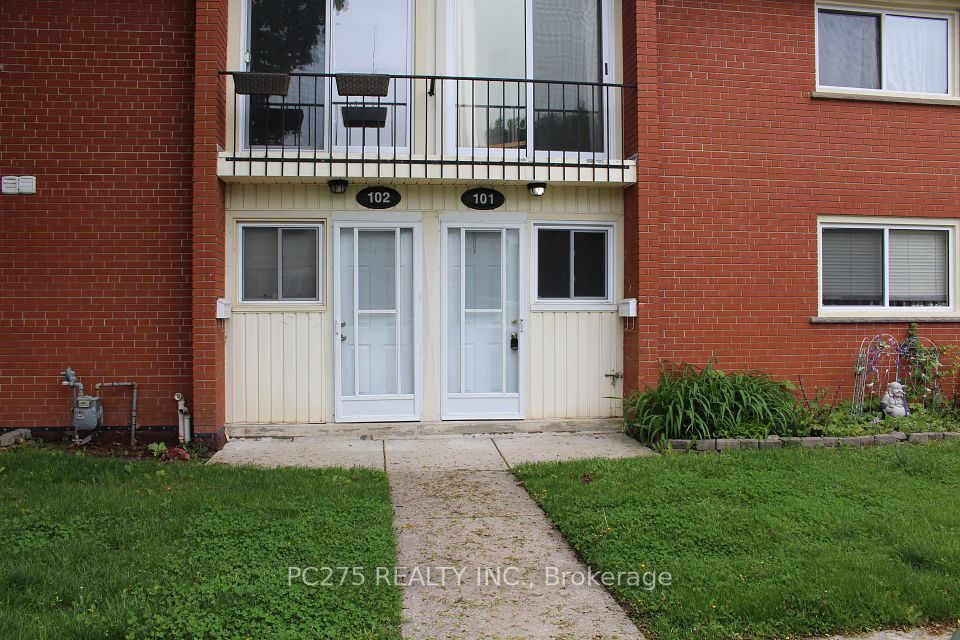 1090 Kipps