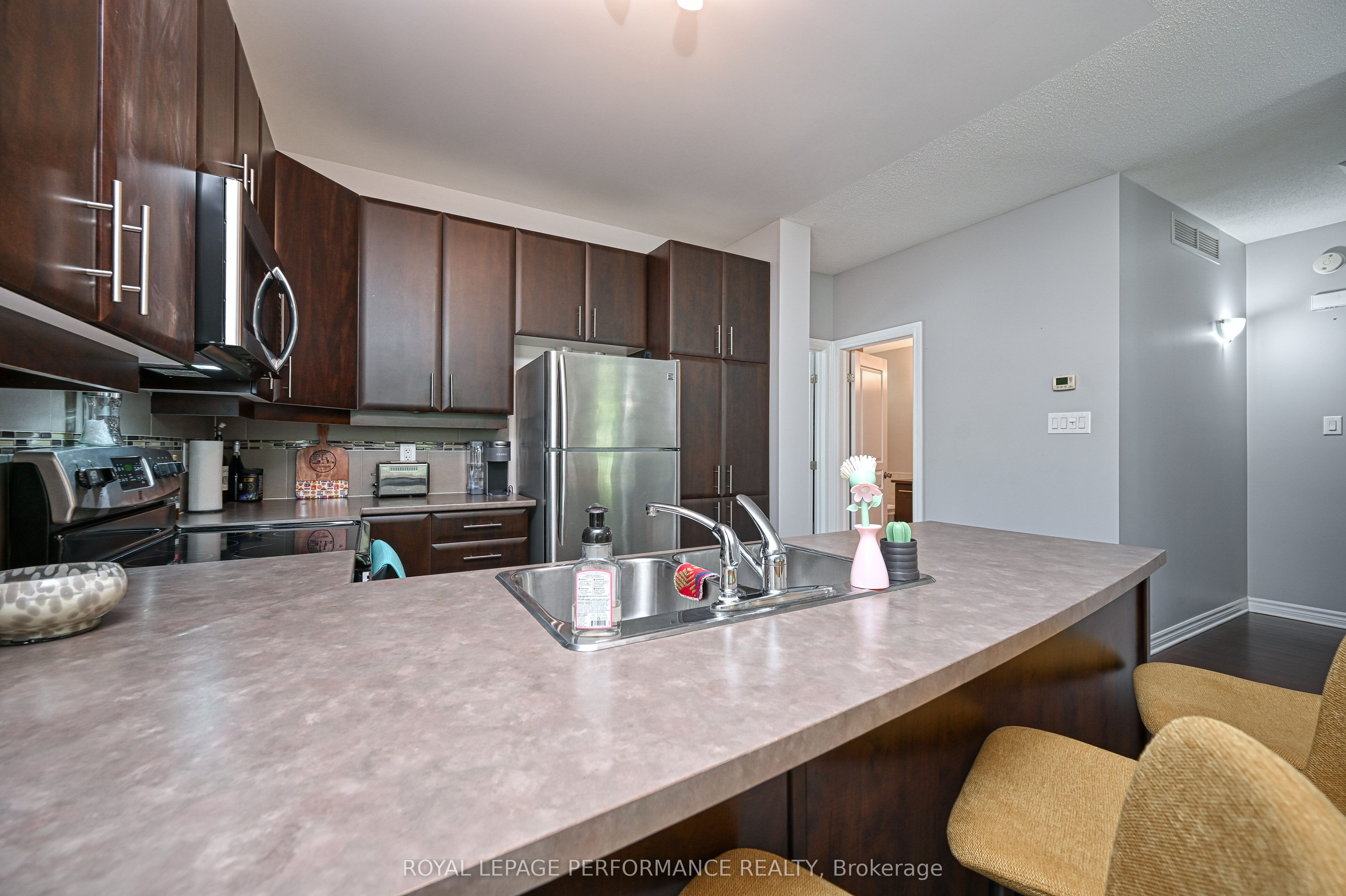 76 Stonehaven Drive, #A
