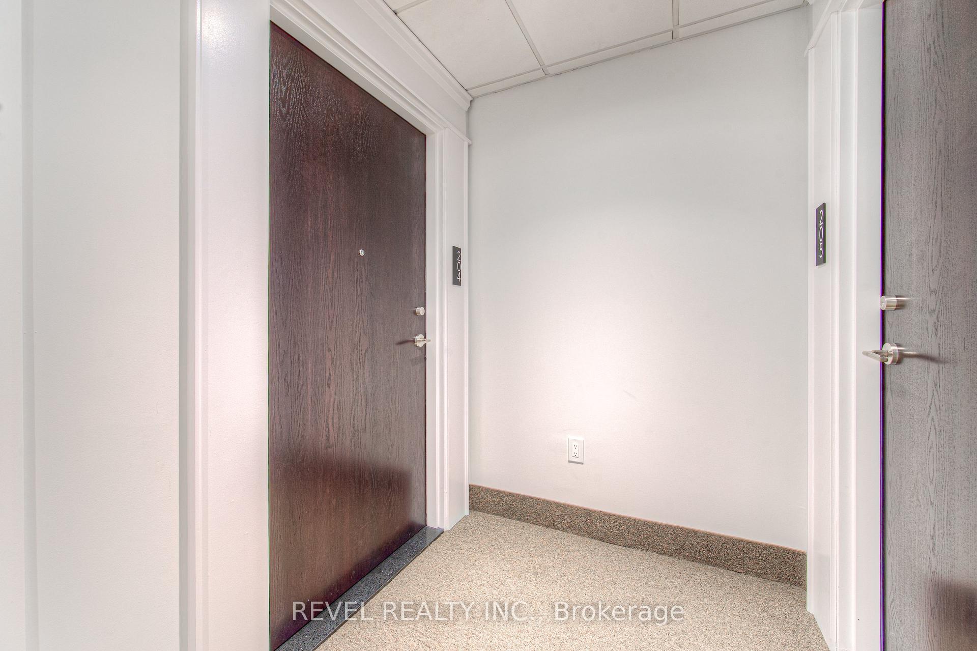 1 Bedroom Condo at 1936 Rymal, Hamilton For sale