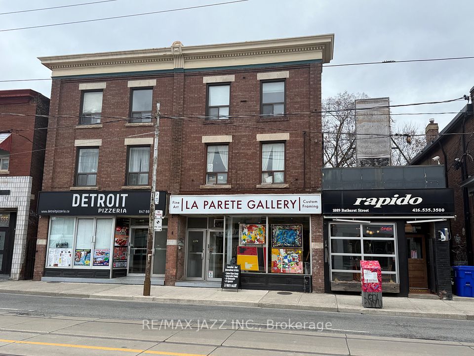 1093 Bathurst