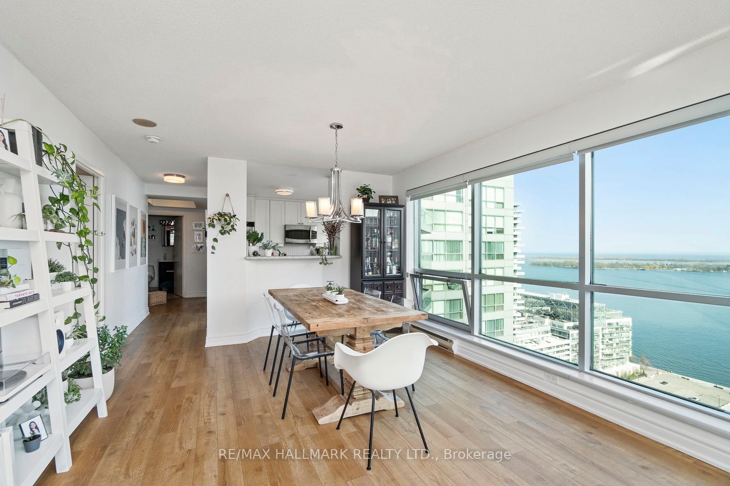 #3102 - 10 Yonge Street, Toronto, ON M5E 1R4