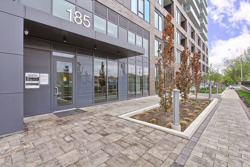 #419 - 185 Deerfield Road, Newmarket, ON L3Y 0G7