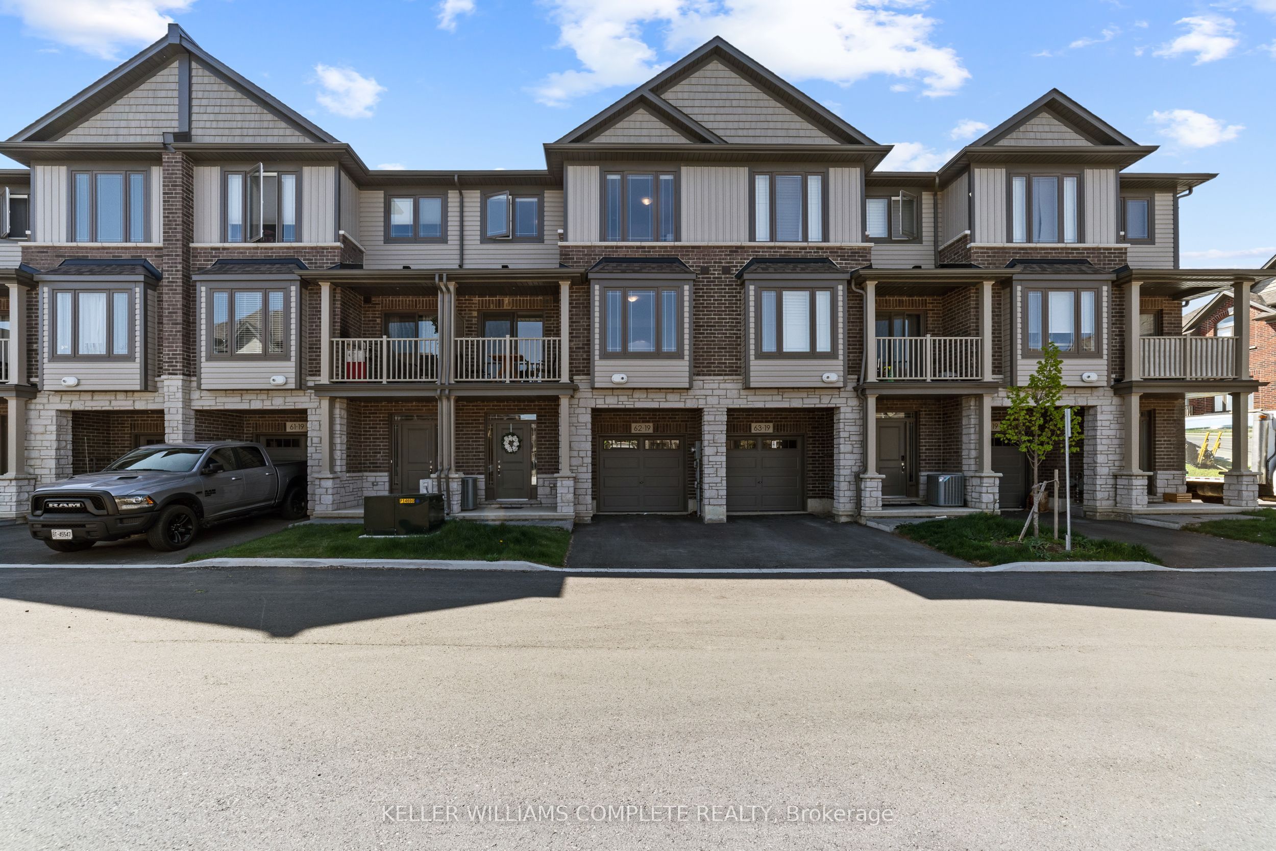 #62 - 19 Picardy Drive, Hamilton, ON L8J 0M7