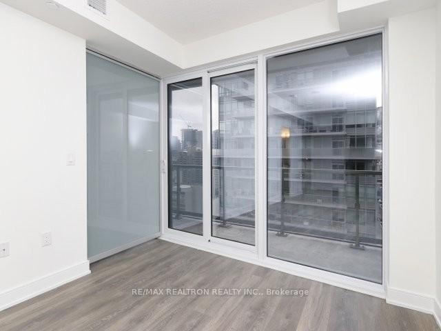 2 Bedrooms Condo at 89 McGill, Toronto For sale