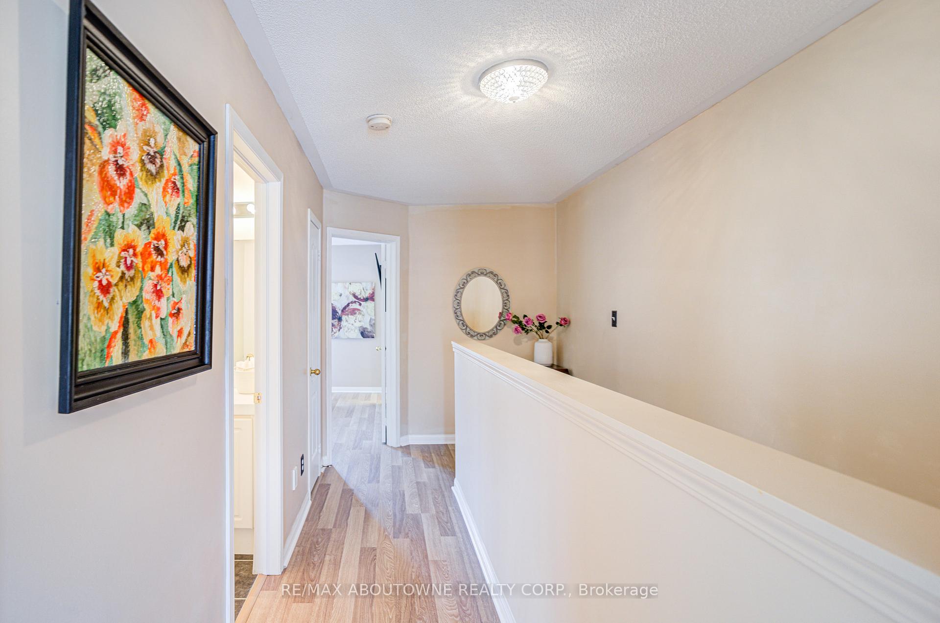 3 Bedrooms Condo at 470 Beach, Hamilton For sale