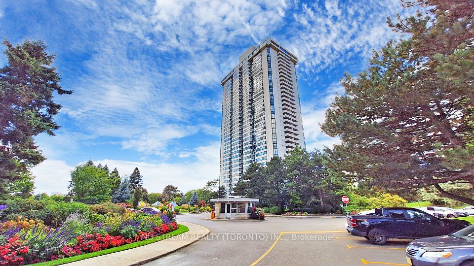 3303 Don Mills Rd