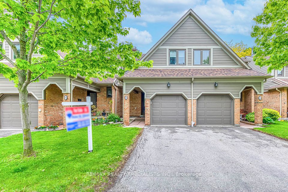 2199 Burnhamthorpe