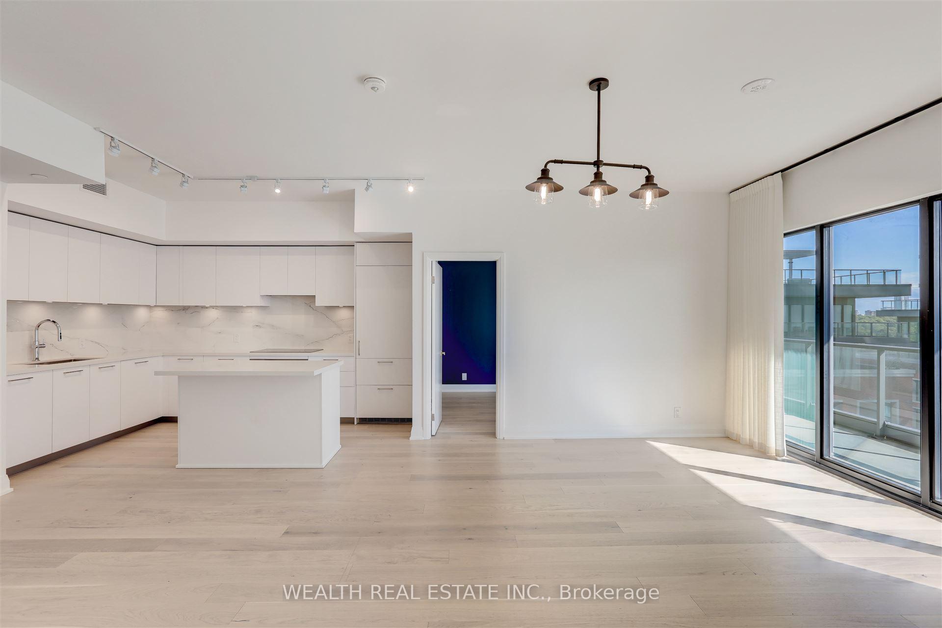 2 Bedrooms Condo at 33 Frederick Todd,  Toronto For sale