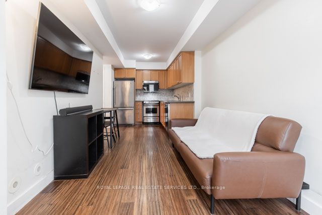 4975 Southampton Drive, #272