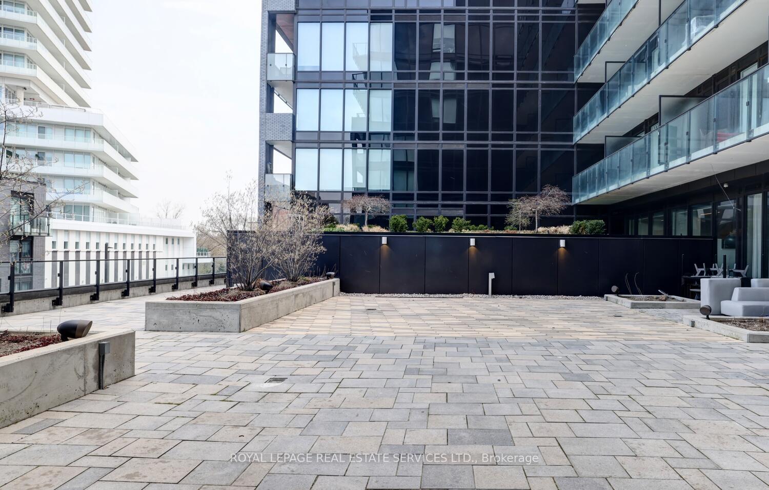 2 Bedrooms Condo at 4208 Dundas,  Toronto For sale