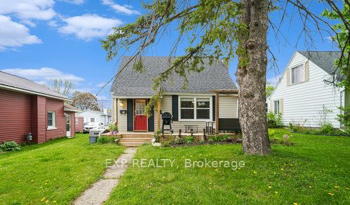 11 Mckenzie Avenue, Smiths Falls, ON K7A 3G4