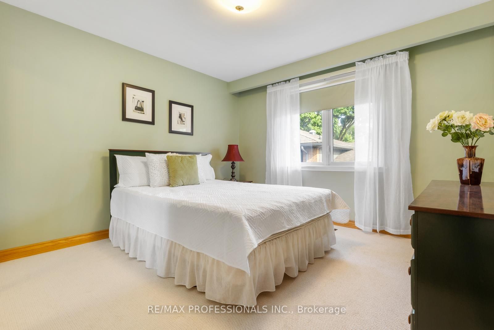 15 Warrender Avenue