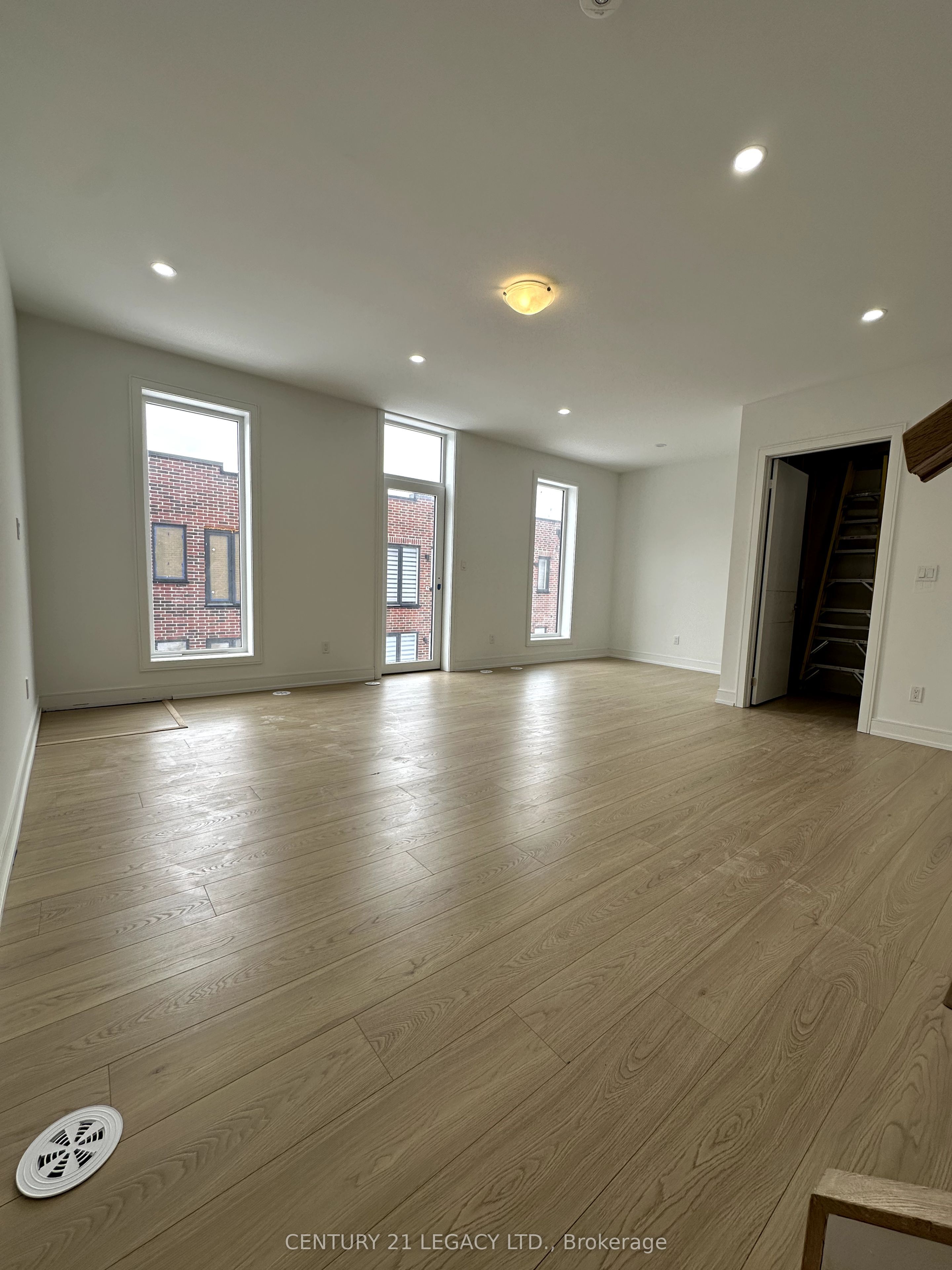 45 Desiree Place, #45
