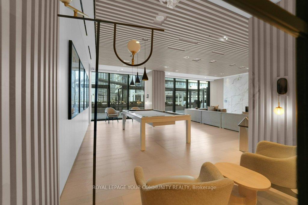 2 Bedrooms Condo at 55 Cooper,  Toronto For sale