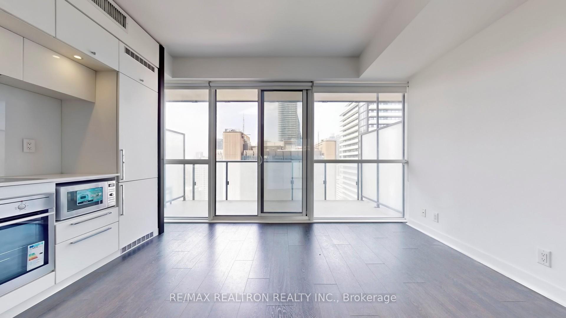 Condo at 15 Grenville, Toronto For sale