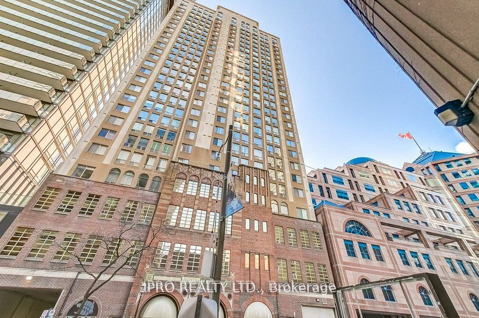 25 Grenville Street