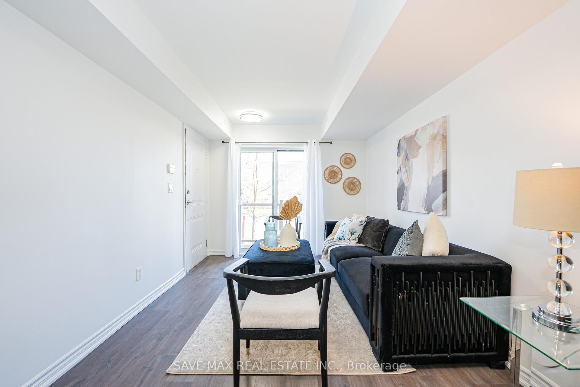 3 Bedrooms Condo at 1070 Progress, Toronto For sale