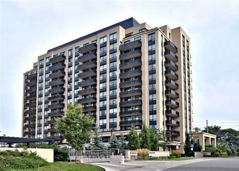 520 Steeles