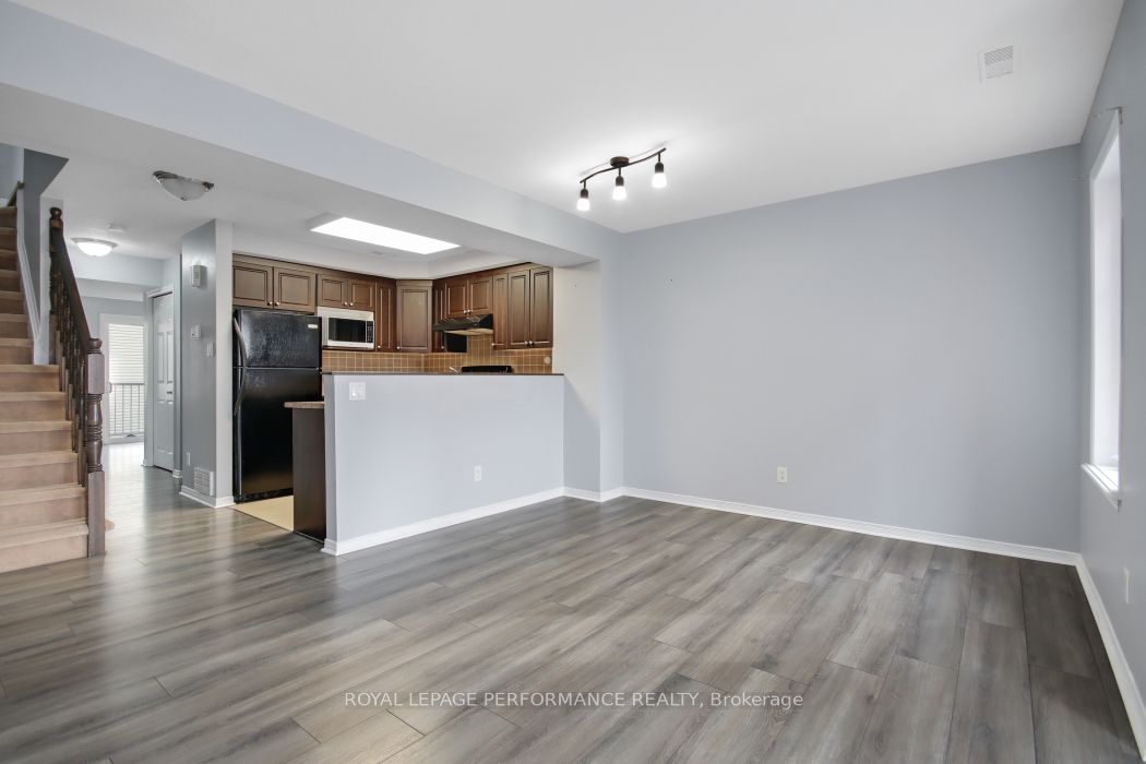 700 Reardon Private, #209