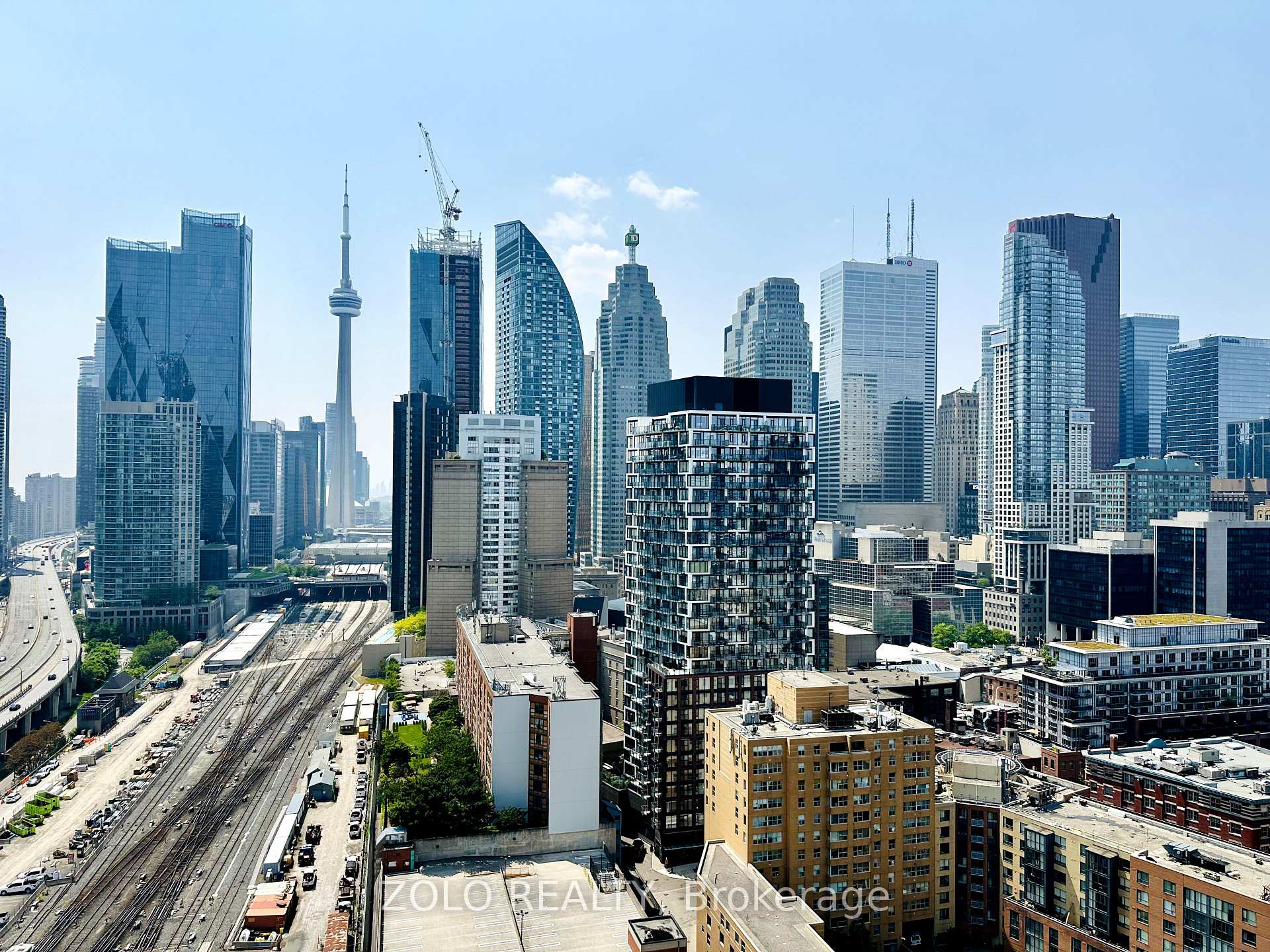 2 Bedrooms Condo at 1 Market, Toronto For sale