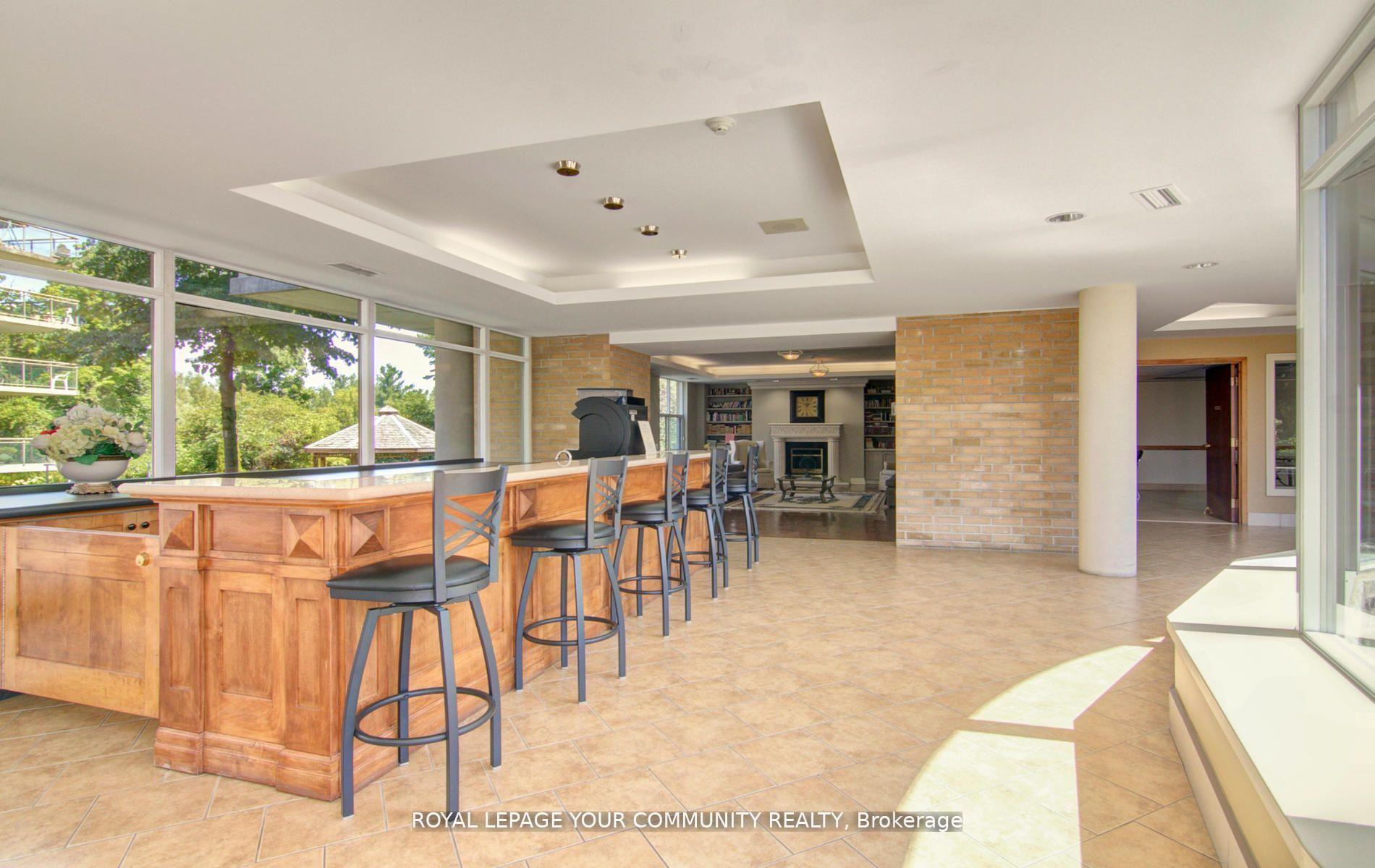 2 Bedrooms Condo at 2502 Rutherford, Vaughan For sale