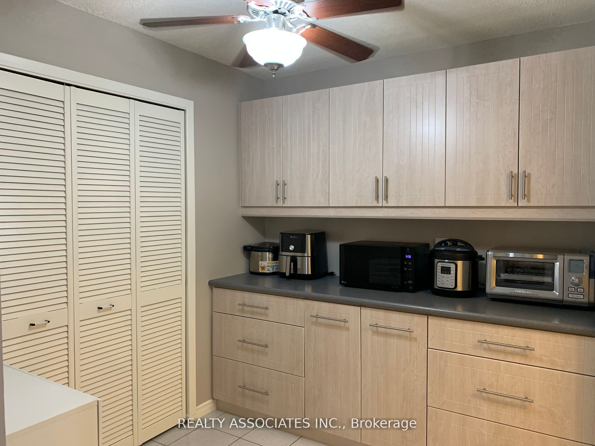 45 Huntingdale Boulevard, #808