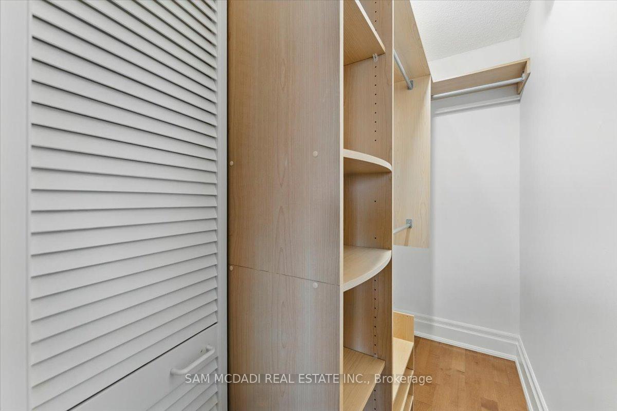 1 Bedroom Condo at 2045 Lake Shore, Toronto For sale
