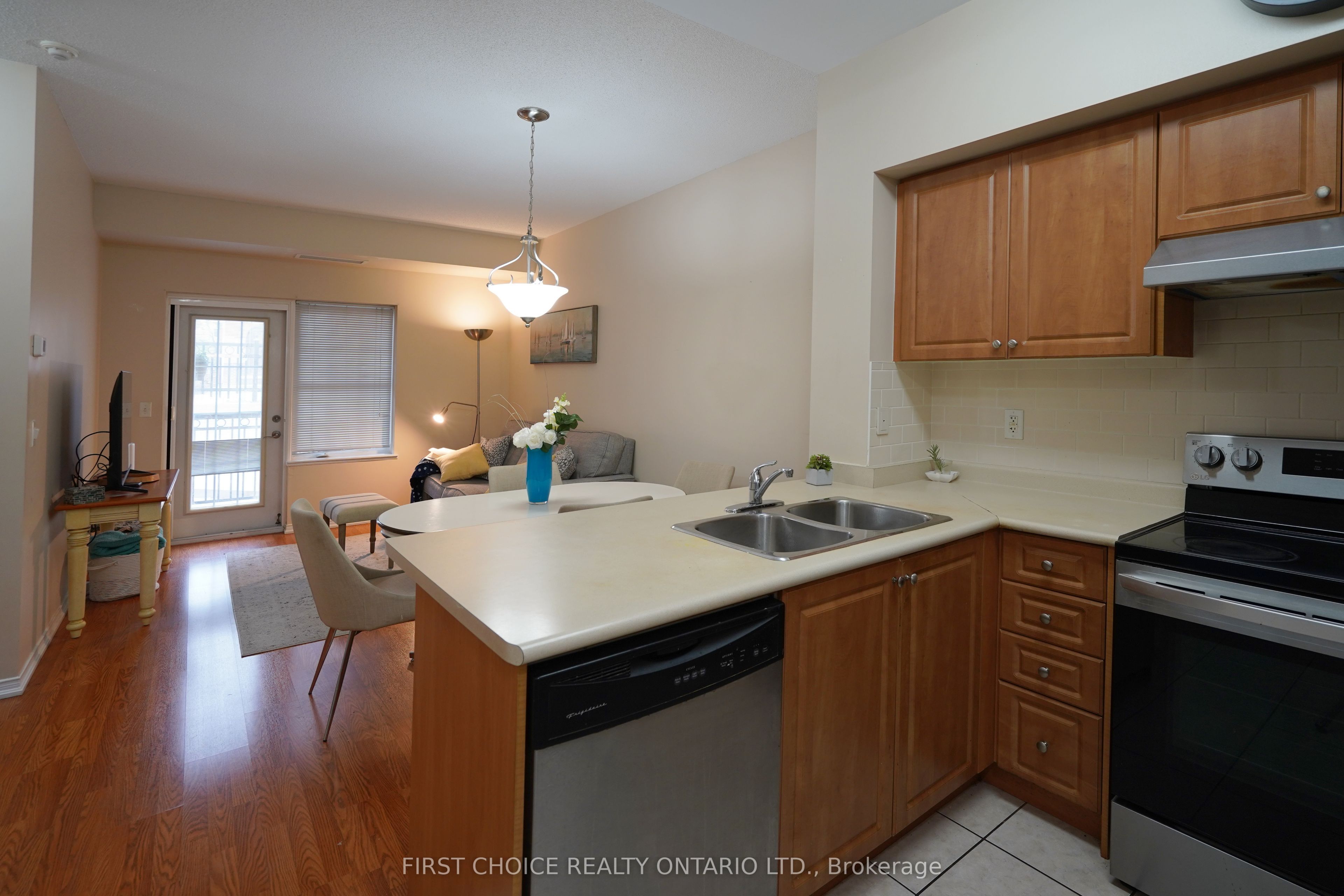 9973 Keele Street, #101