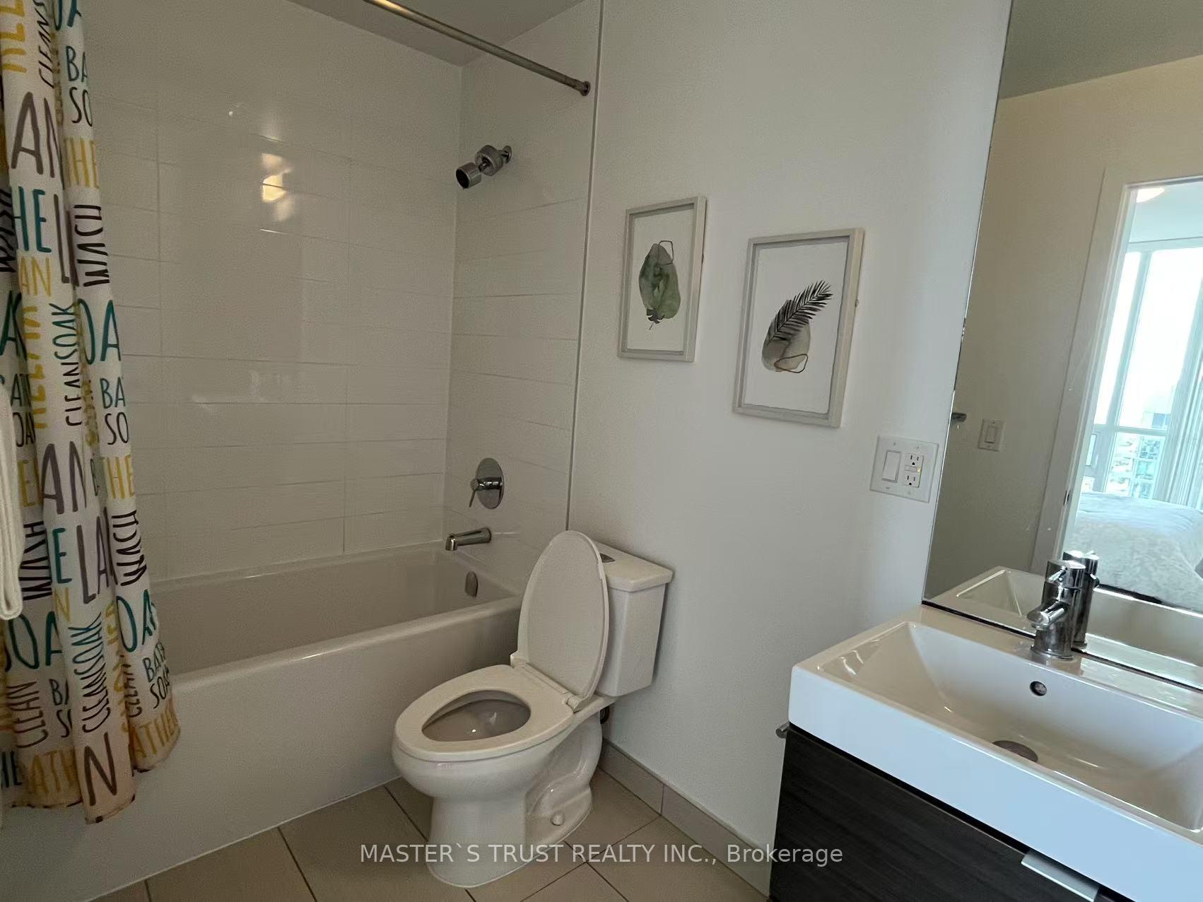 3 Bedrooms Condo at 62 Forest Manor, Toronto For sale